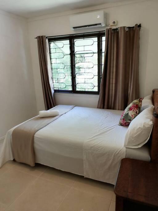 Private Nasoso 4 Bedroom House Nadi Exterior photo